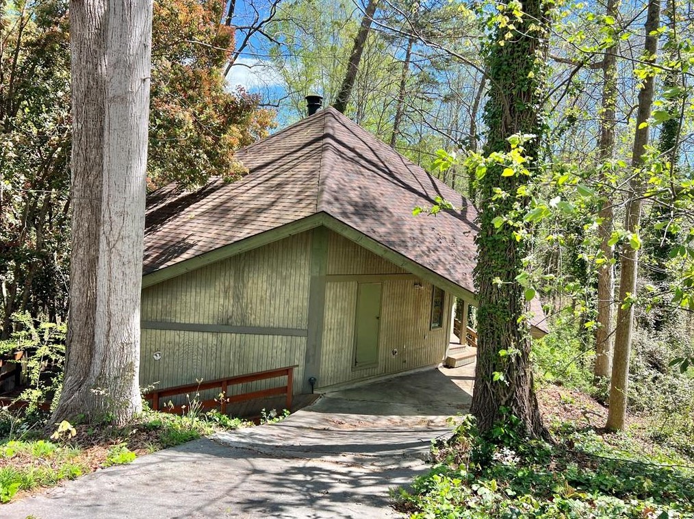 3346 Lodge Overlook Rd, Gainesville, GA 30501
