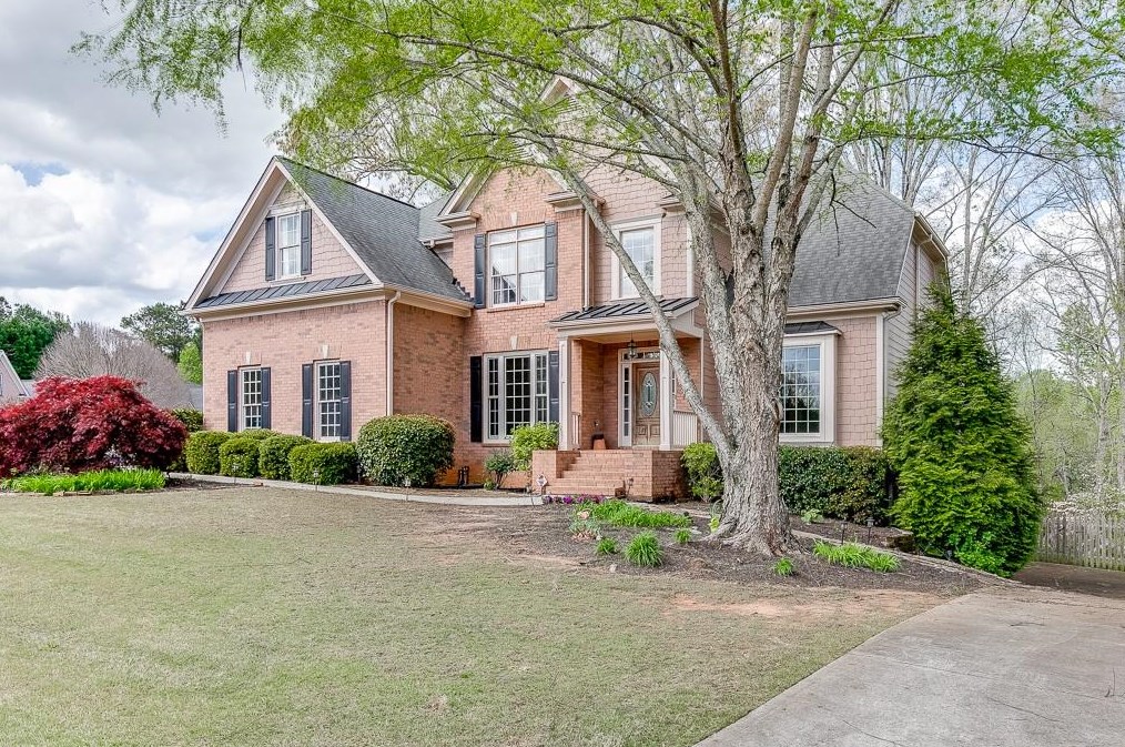 3765 Rolling Creek Dr, Buford, GA 30519-4394