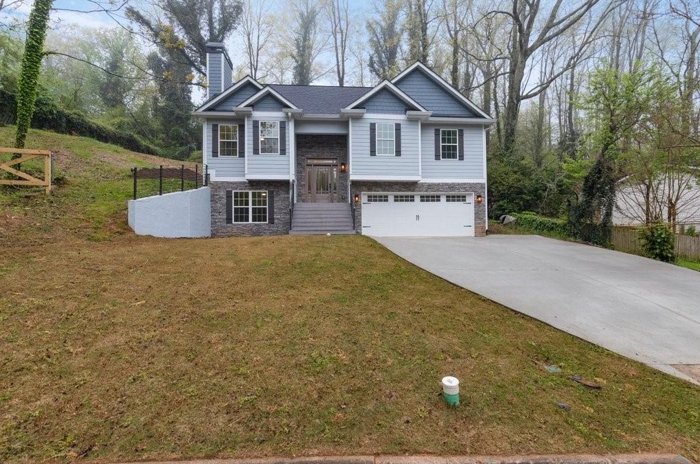 1405 Northwood Cir, Gainesville, GA 30501-1933