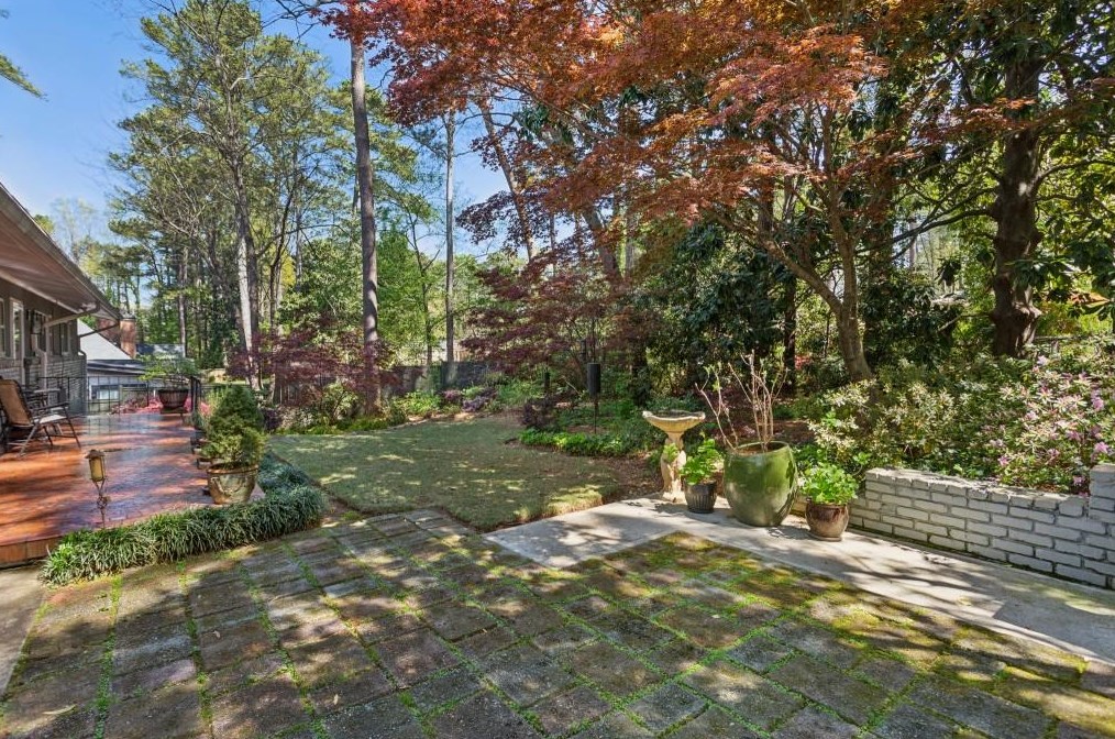 1939 Forest Green Dr, Atlanta GA  30329-2604 exterior
