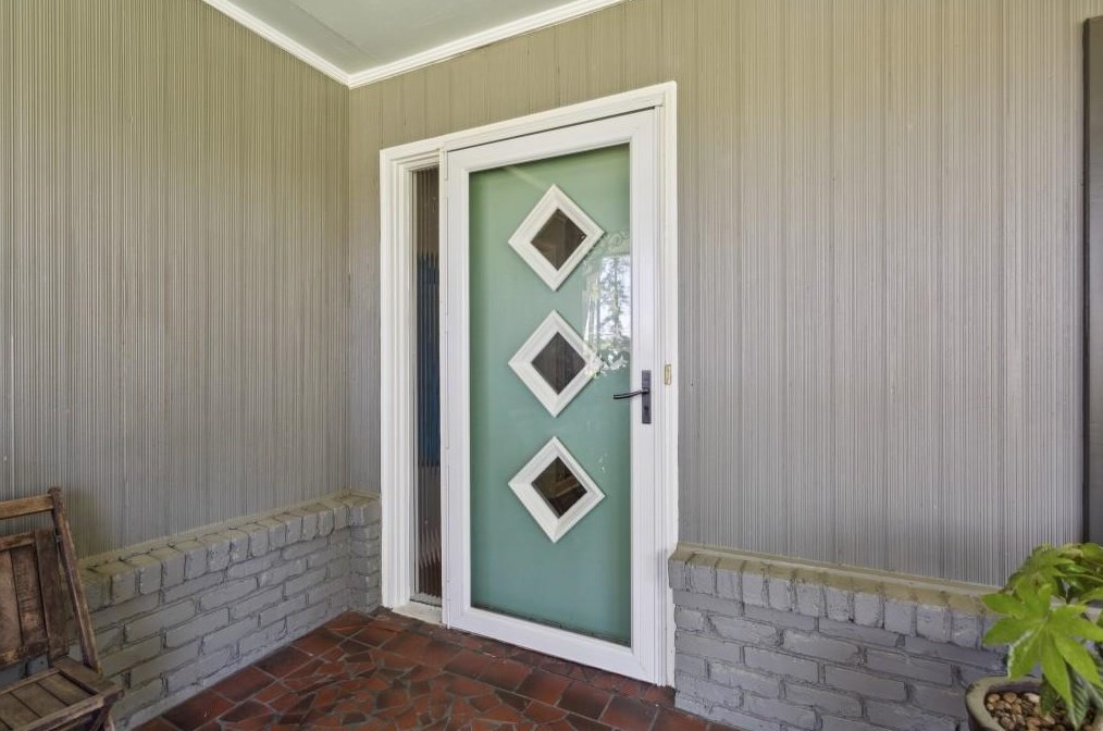 1939 Forest Green Dr, Atlanta GA  30329-2604 exterior