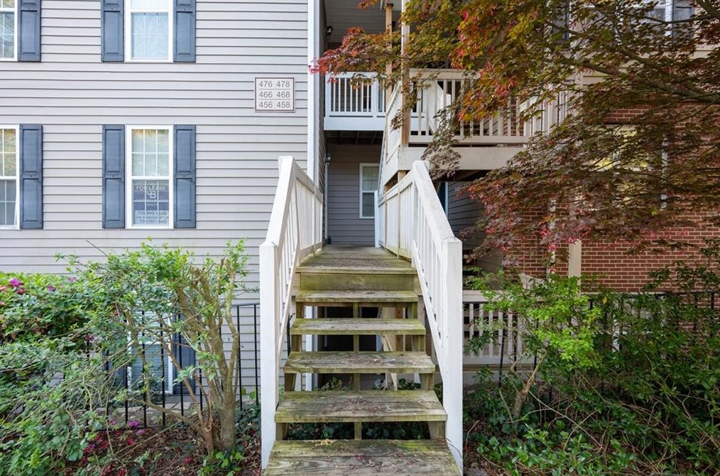 466 Teal Ct, Roswell, GA 30076