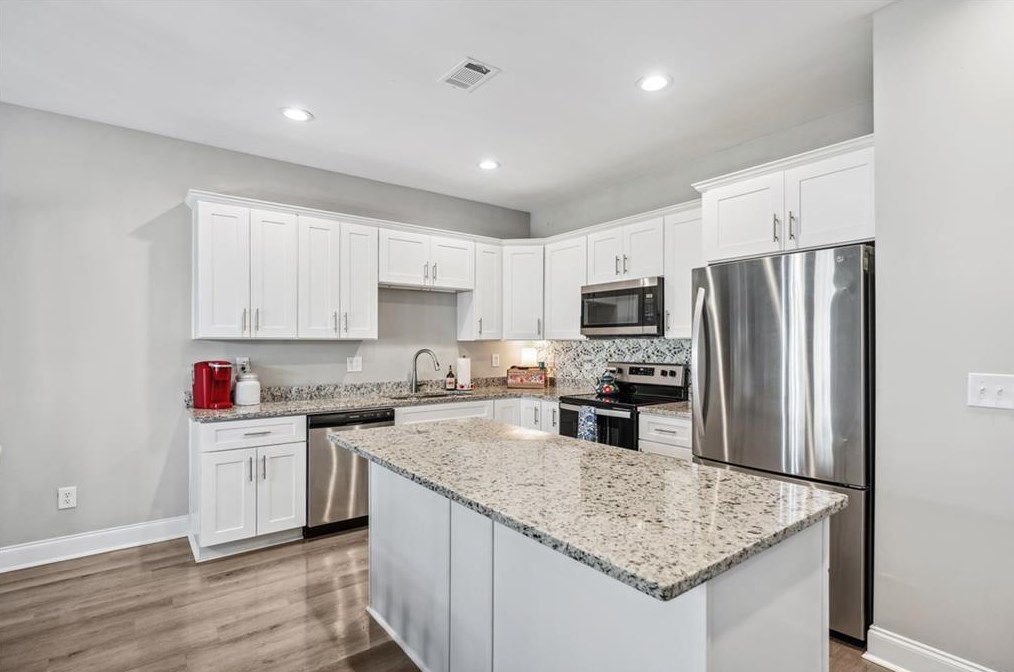 102 Hood Park Ct, Big Canoe GA  30143-8502 exterior