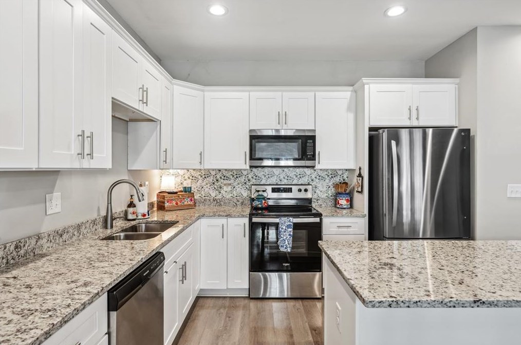 102 Hood Park Ct, Big Canoe GA  30143-8502 exterior