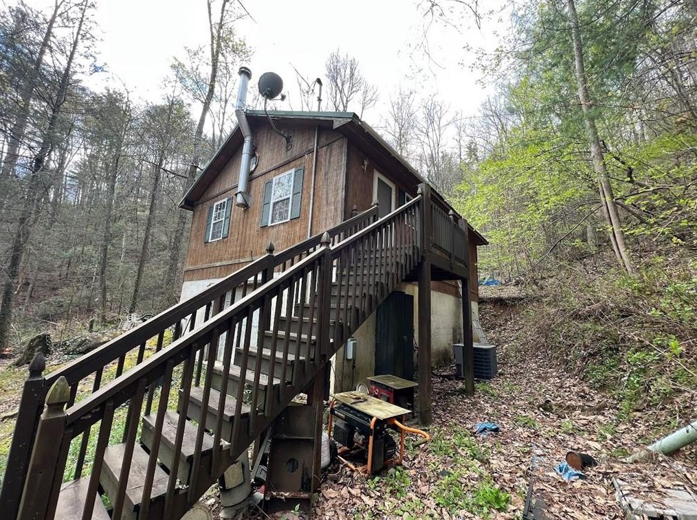 372 Canter Ct, Ellijay, GA 30540-4245