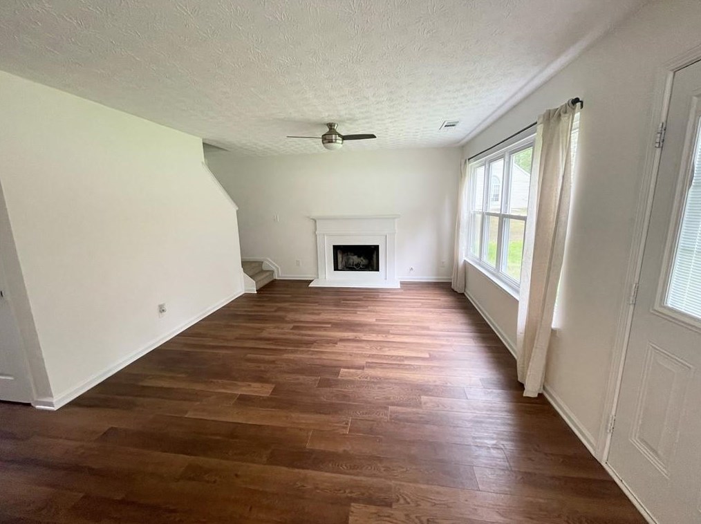 318 Ash Trace Ln, Grayson, GA 30017