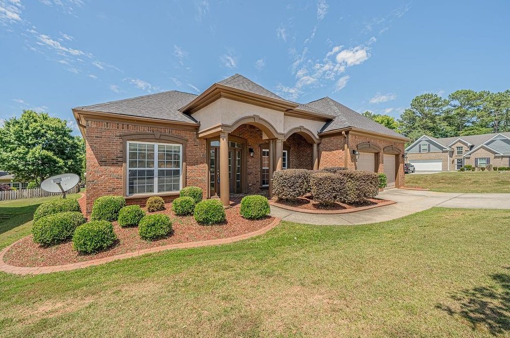 5260 Clingman Ct, Douglasville, GA 30135-9266