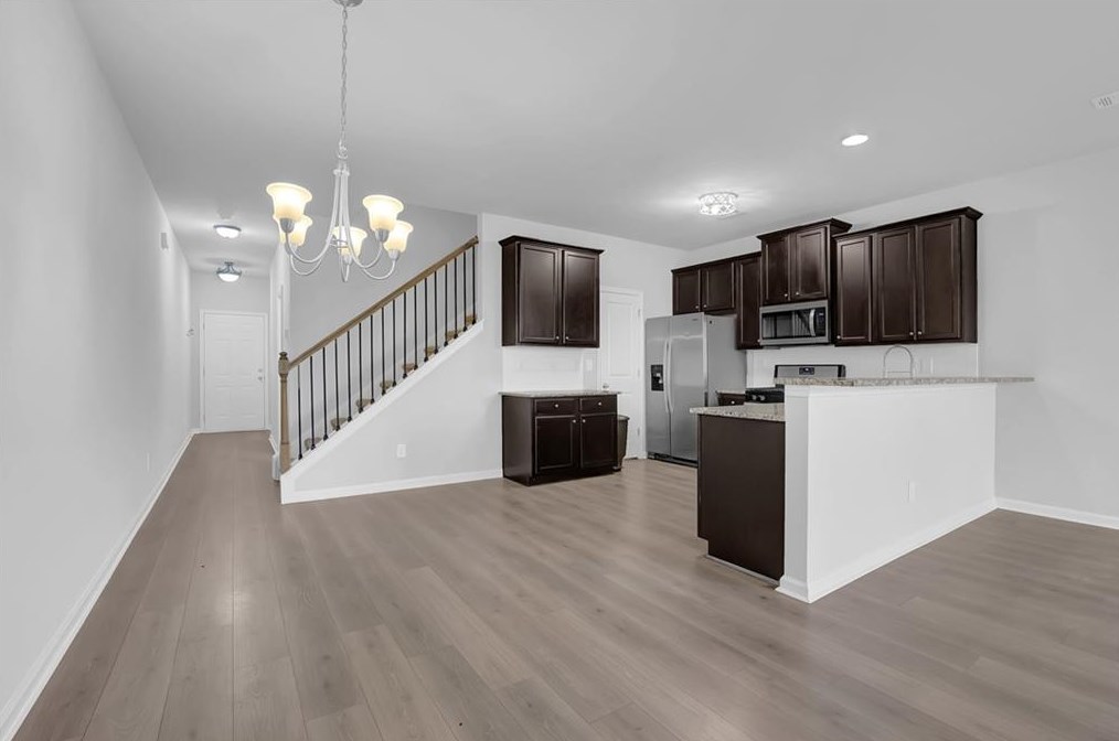 4725 Beacon Ridge Ln, Flowery Branch, GA 30542