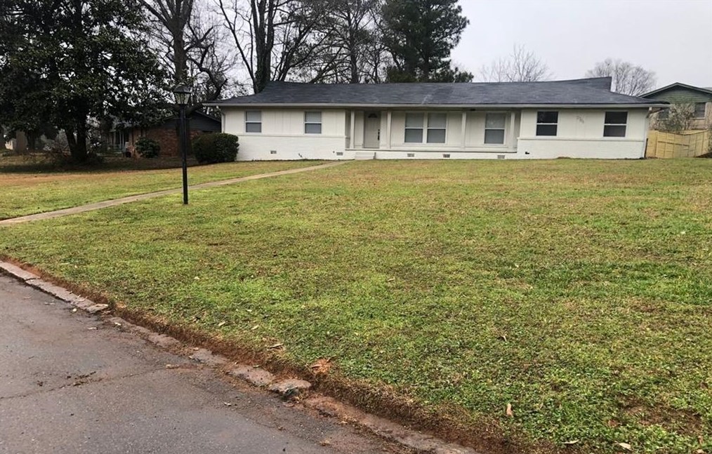 2794 Treadway Dr, Decatur, GA 30034-2536