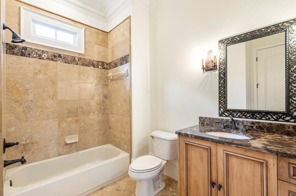 3057 Woodrow Way, Atlanta GA  30319-2707 exterior
