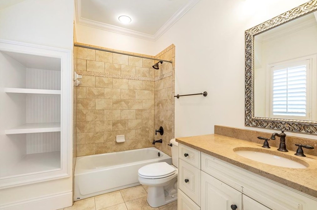 3057 Woodrow Way, Atlanta GA  30319-2707 exterior