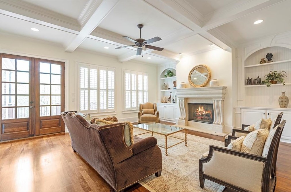 3057 Woodrow Way, Atlanta GA  30319-2707 exterior