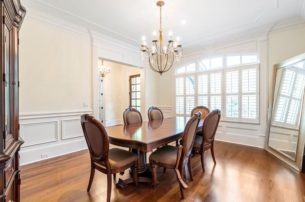 3057 Woodrow Way, Atlanta GA  30319-2707 exterior