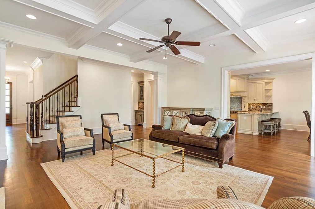 3057 Woodrow Way, Atlanta GA  30319-2707 exterior