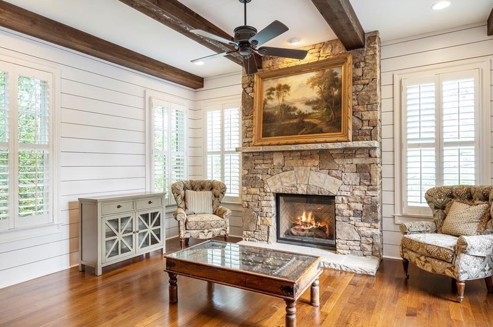 3057 Woodrow Way, Atlanta GA  30319-2707 exterior