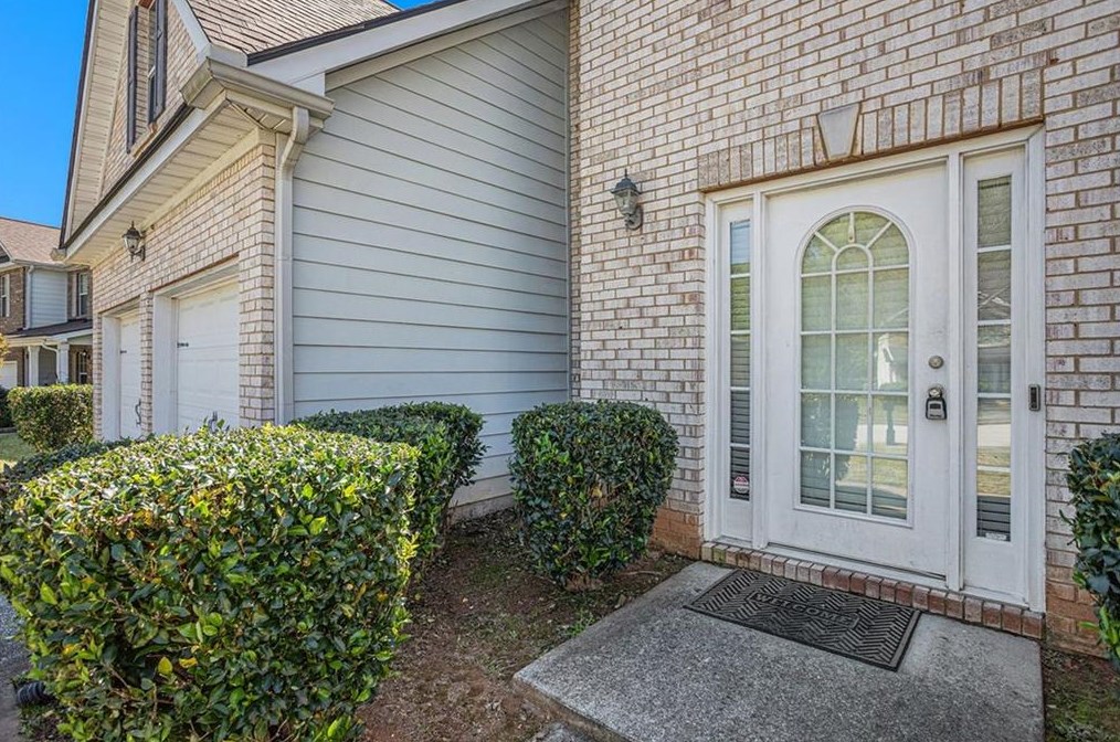 1357 Travers Creek Trl, Conyers GA  30012-3583 exterior