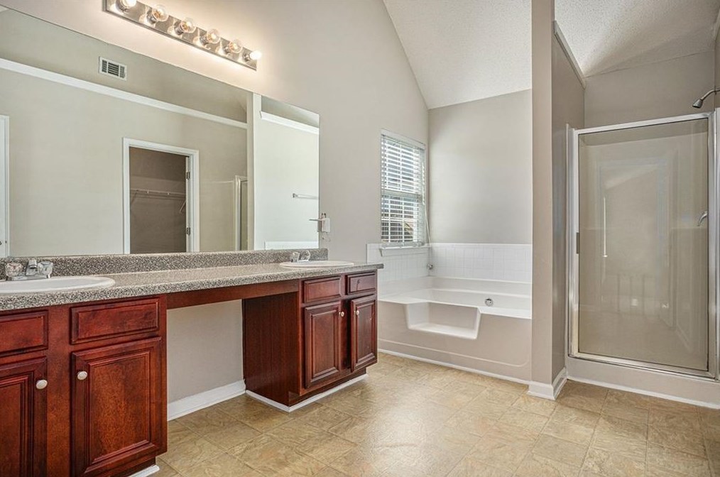 1357 Travers Creek Trl, Conyers GA  30012-3581 exterior