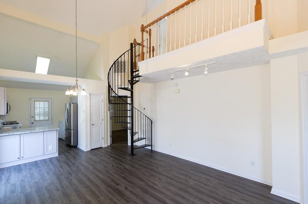 206 Chelsea Ct, Holly Springs, GA 30189