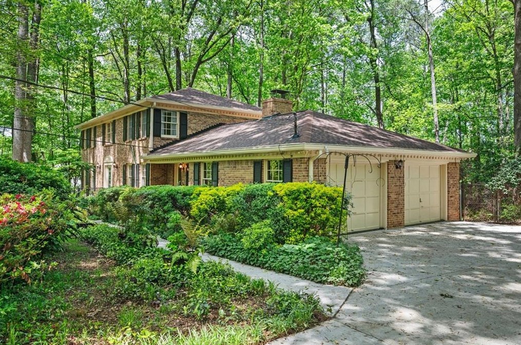 5362 Antelope Ln, Stone Mountain, GA 30087
