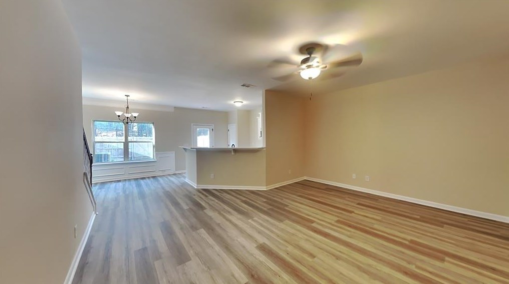 615 Oakside Pl, Acworth, GA 30102