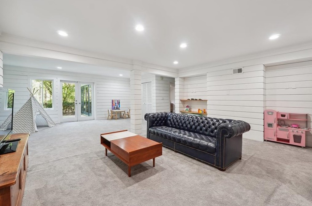 125 Columbia Bay, Alpharetta GA 30005-4305 exterior