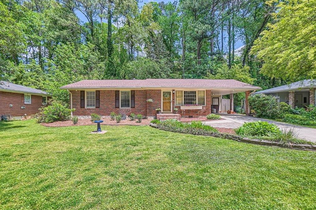 807 Crockett Ct, Decatur, GA 30033