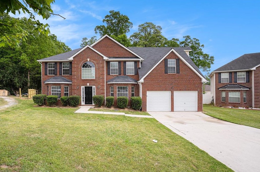 9307 Waters Edge Dr, Jonesboro, GA 30236-8032