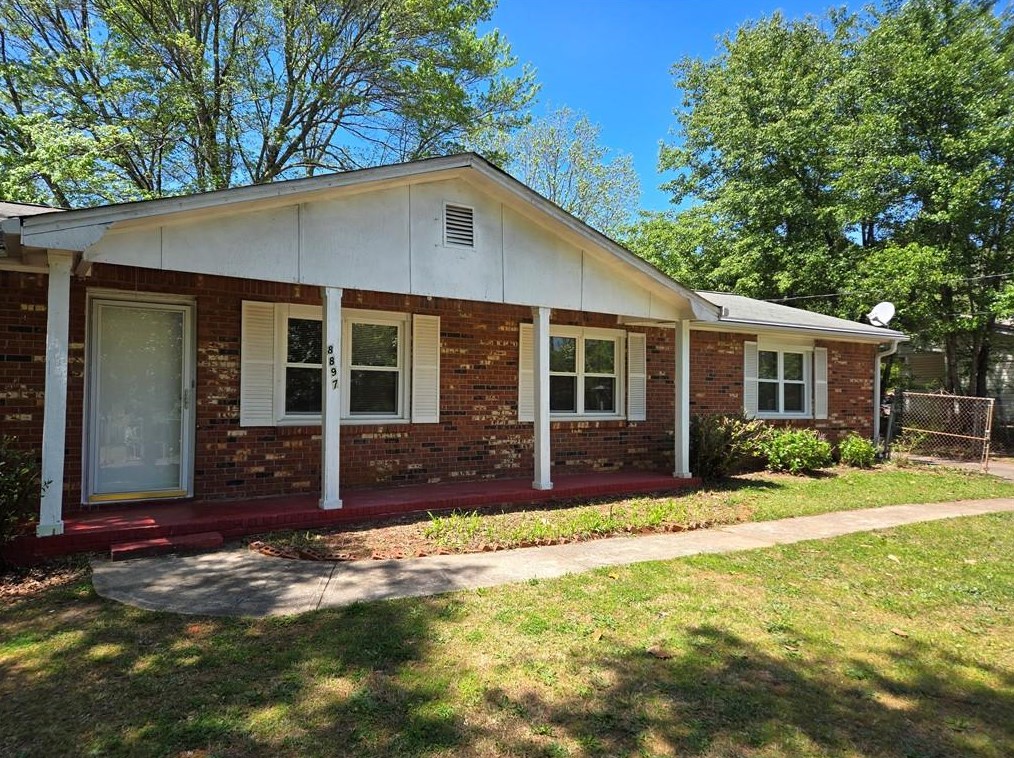 8897 Old Lee Rd, Lithia Springs, GA 30122