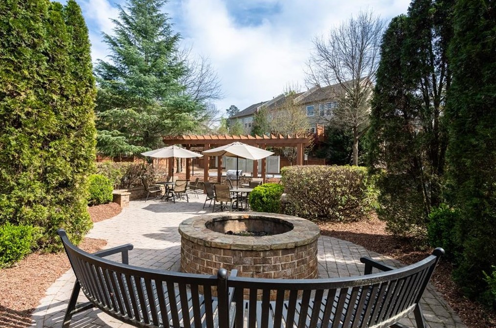 12 Rockland Pl, Decatur GA  30030-1335 exterior