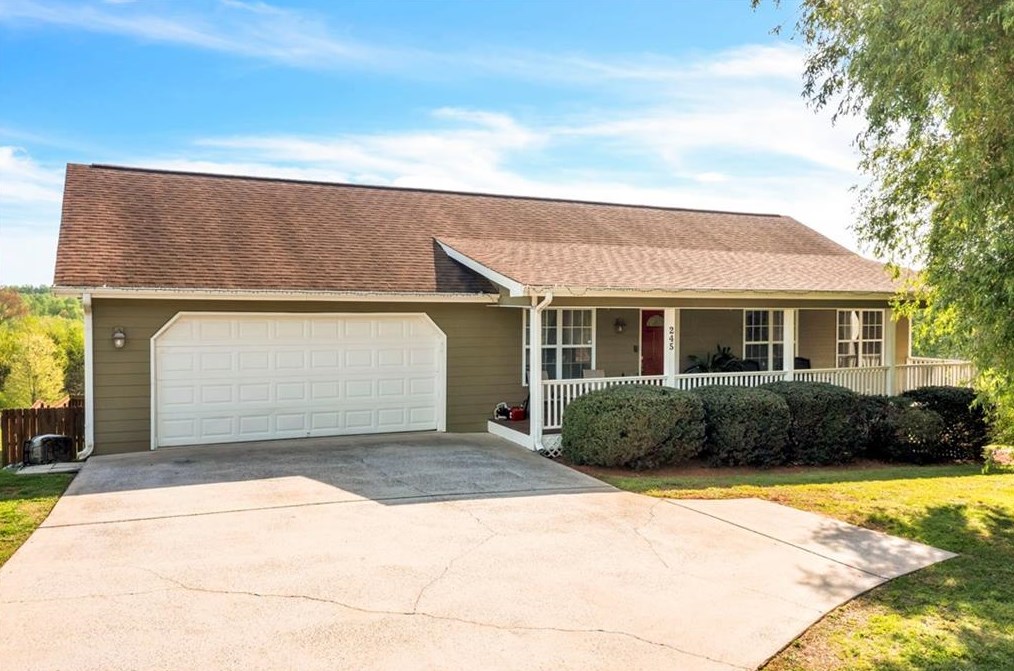 245 Hobson Rd, Big Canoe GA  30143-8995 exterior