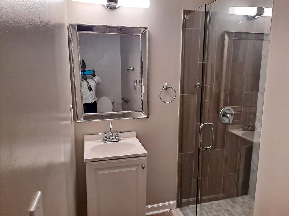 3956 Wintersweet Dr, Decatur GA  30034-5224 exterior