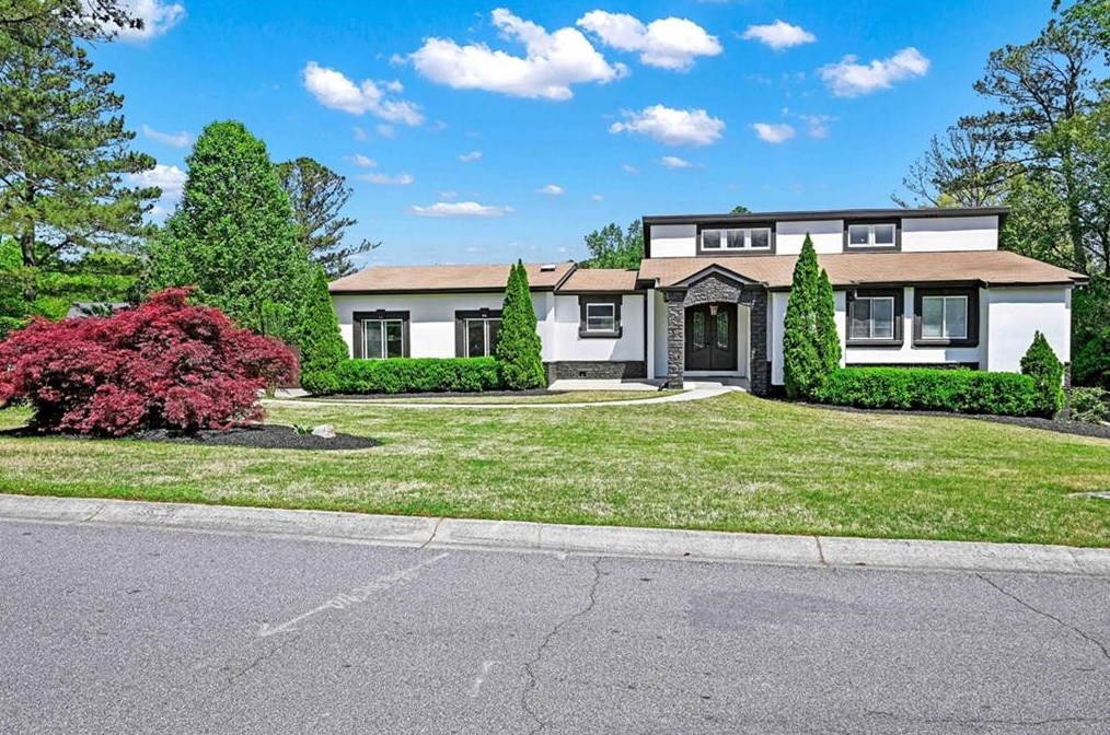 910 Muirfield Dr, Marietta, GA 30068-2642