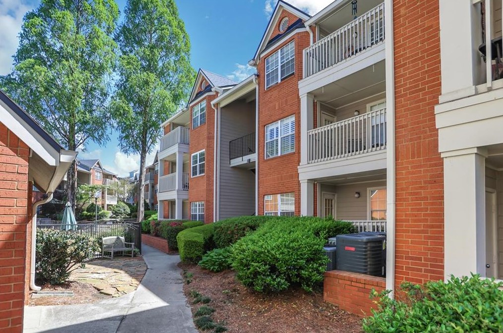 3081 Chastain Park Ct Ne, Atlanta, GA 30342