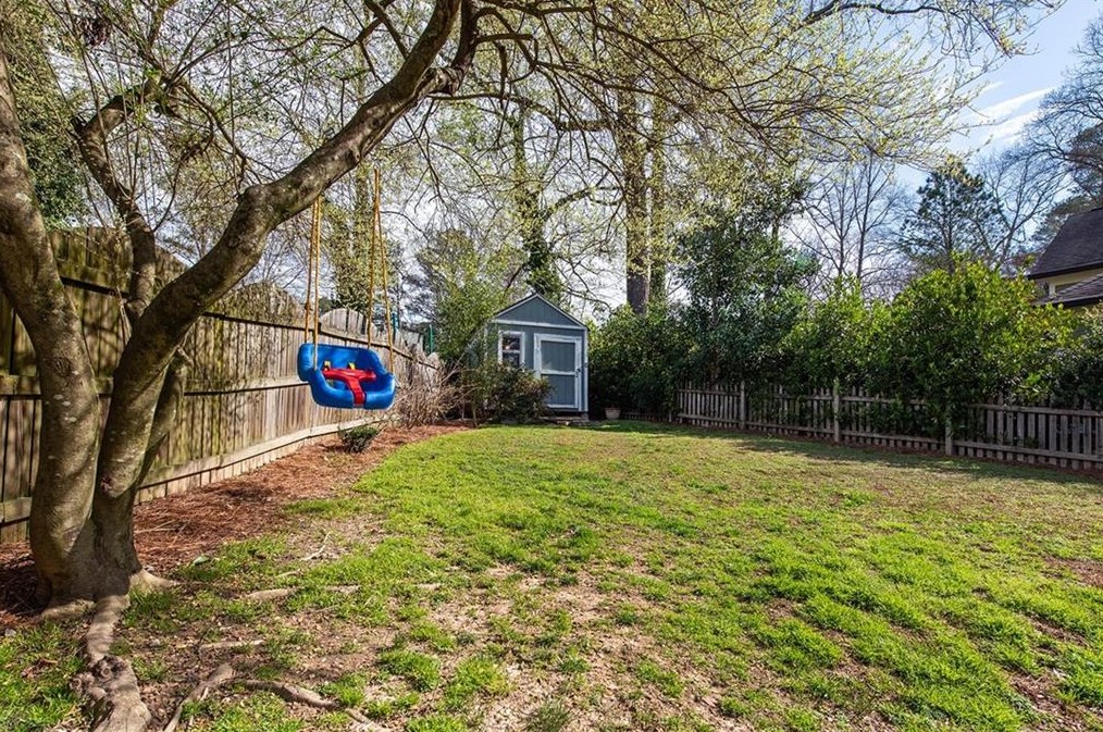 3063 Canfield Dr, Atlanta GA  30341-3201 exterior