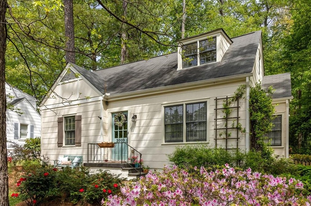 3009 Skyland Dr, Atlanta GA  30341-4725 exterior
