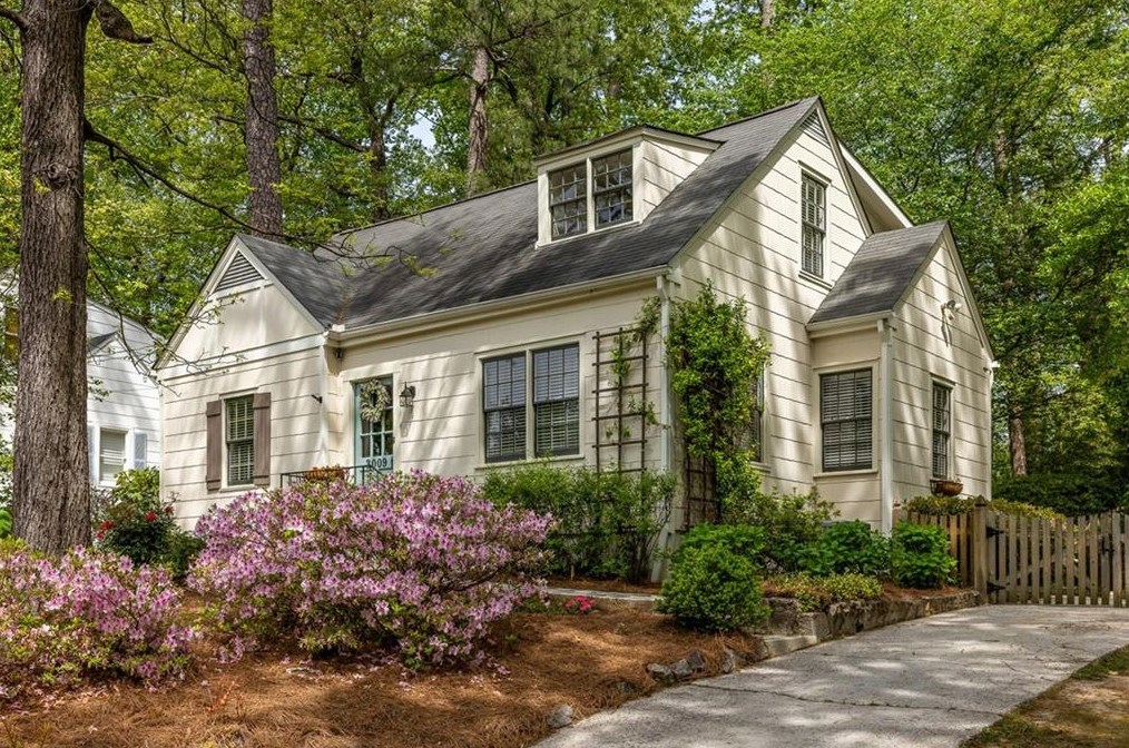 3009 Skyland Dr, Atlanta GA  30341-4725 exterior