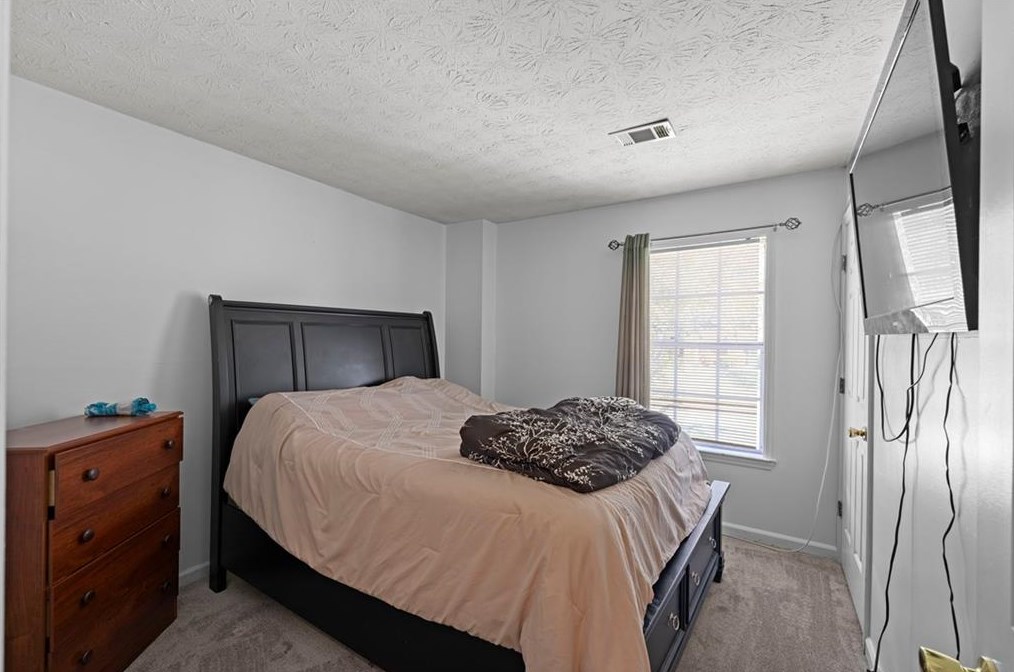 3945 Wintersweet Dr, Decatur GA  30034-5200 exterior