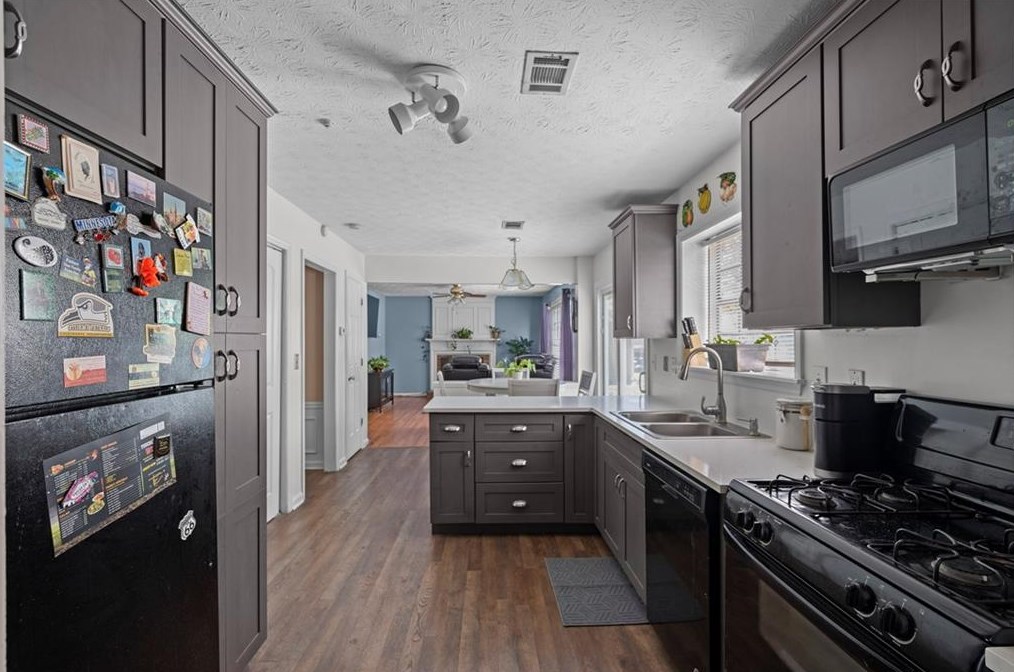 3945 Wintersweet Dr, Decatur GA  30034-5200 exterior