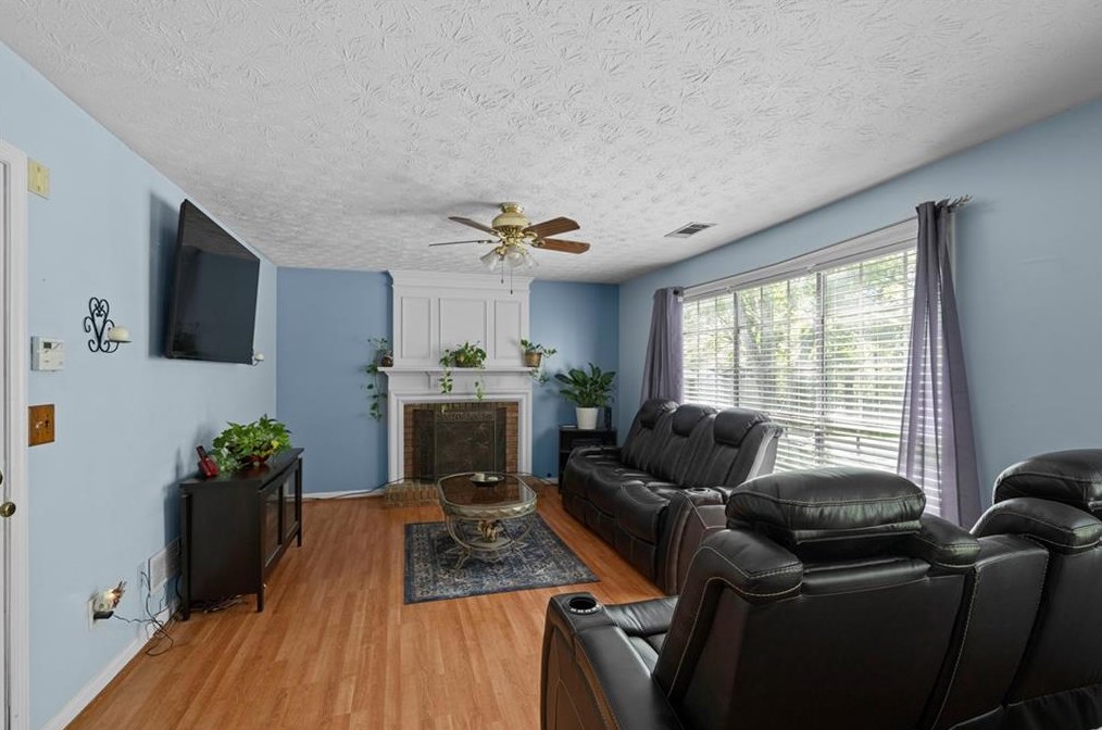 3945 Wintersweet Dr, Decatur GA  30034-5200 exterior