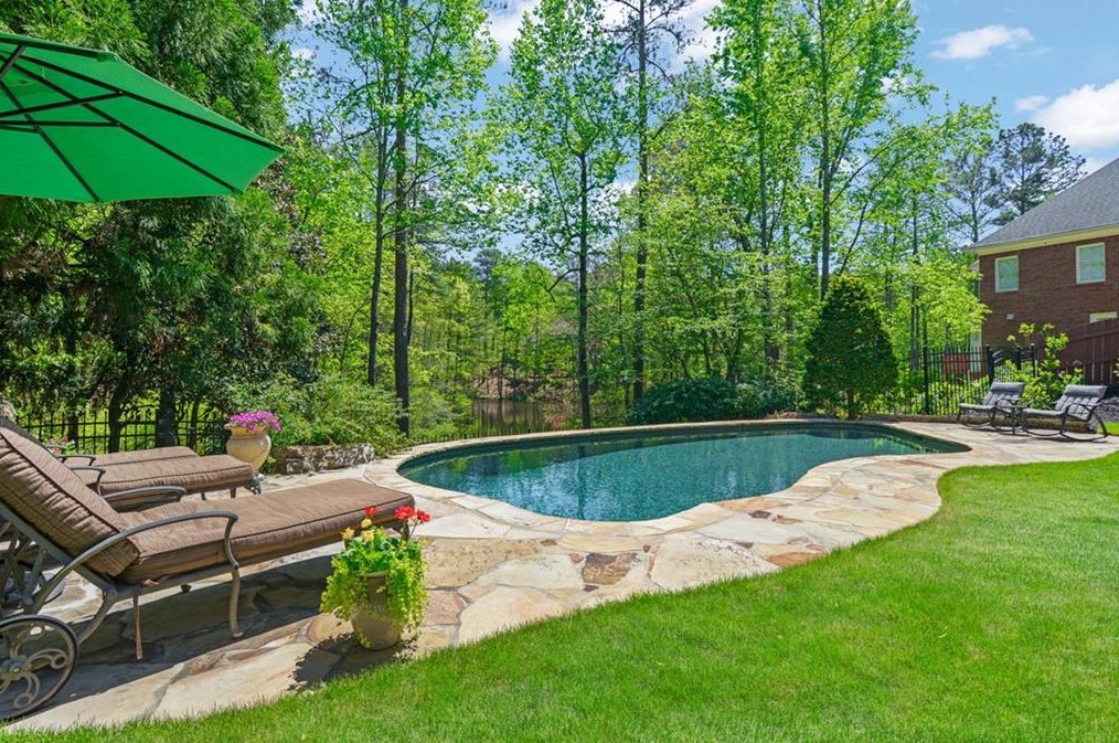8005 Tangletree Way, Roswell, GA 30075