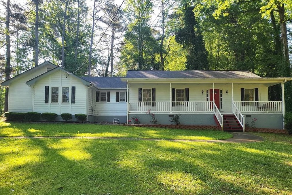 2202 Woodstream Ct, Conyers GA  30094-6830 exterior