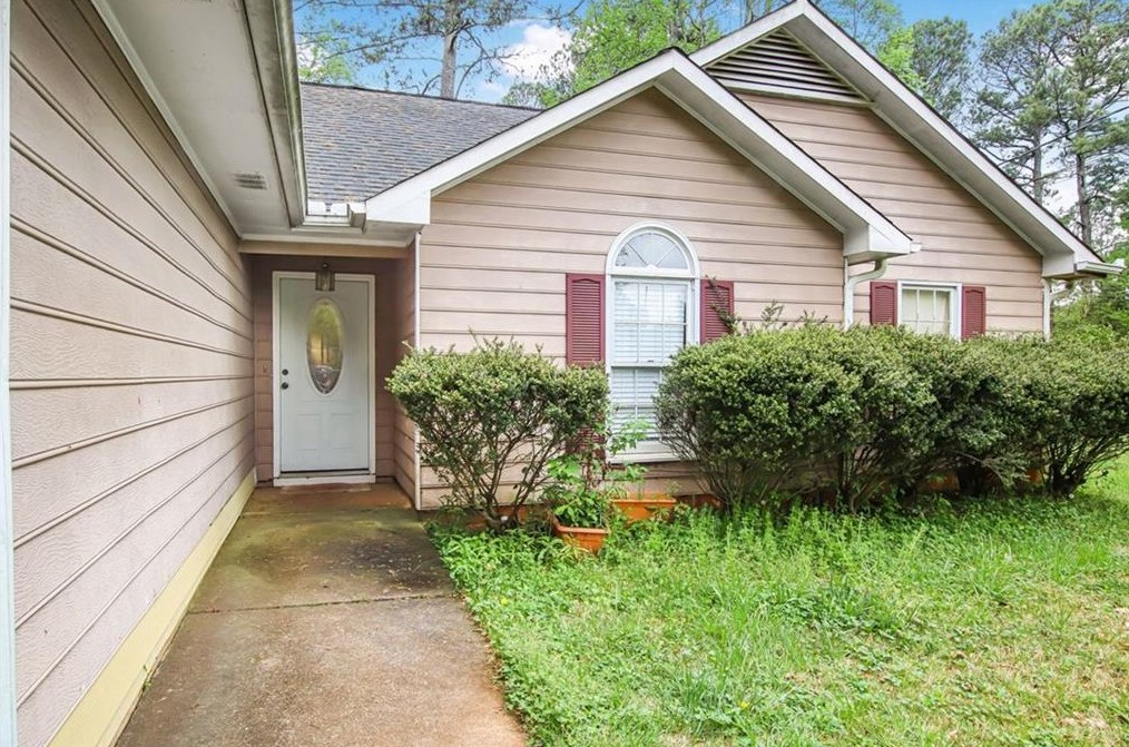 420 Rosehill Dr, Mcdonough, GA 30253-8251