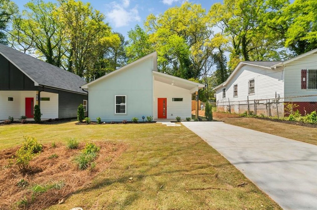 620 Robert St, Atlanta, GA 30318-6130