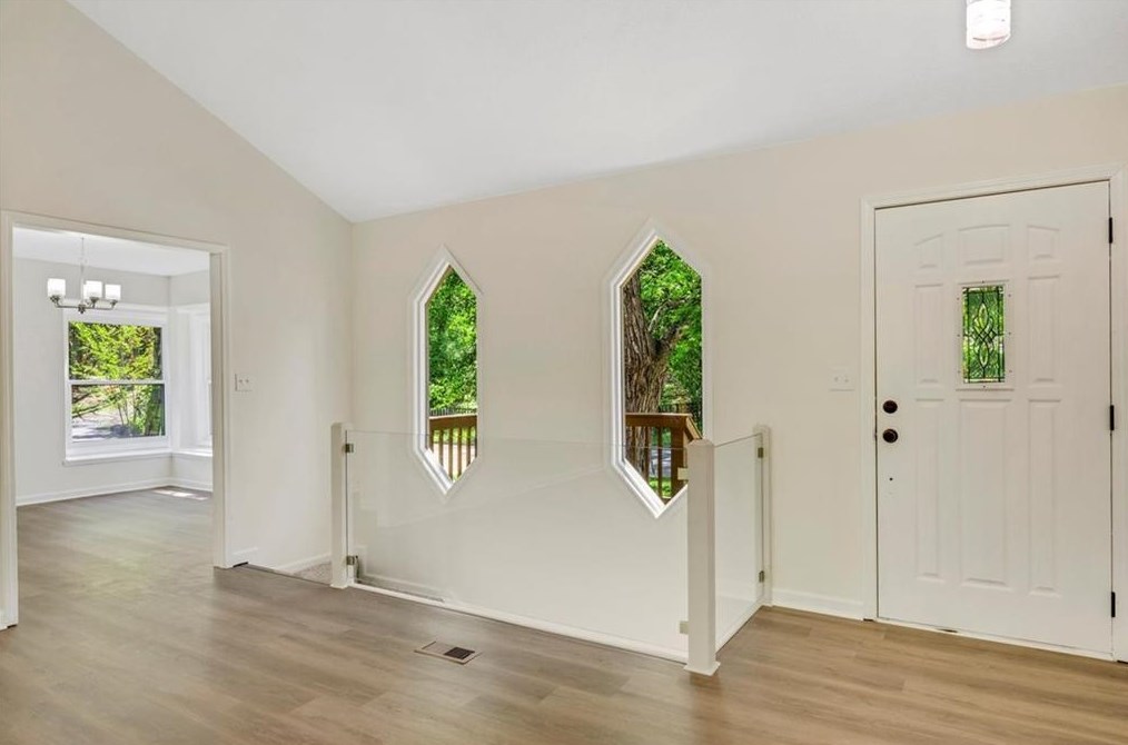 2333 Tapanzee Ln, Lawrenceville, GA 30044-5011