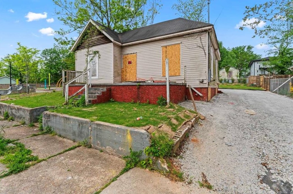 620 Echo St, Atlanta, GA 30318-6740