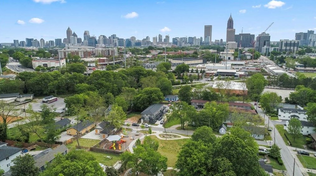 620 Echo St, Atlanta GA  30318-6740 exterior