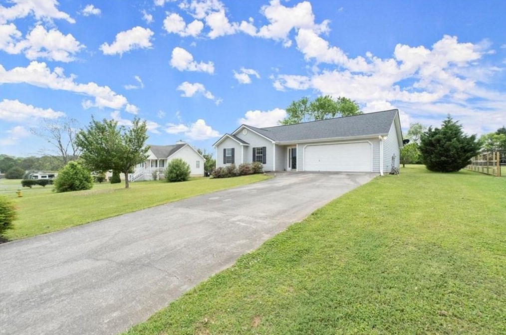 16 Taylor Dr, Euharlee, GA 30120-6375