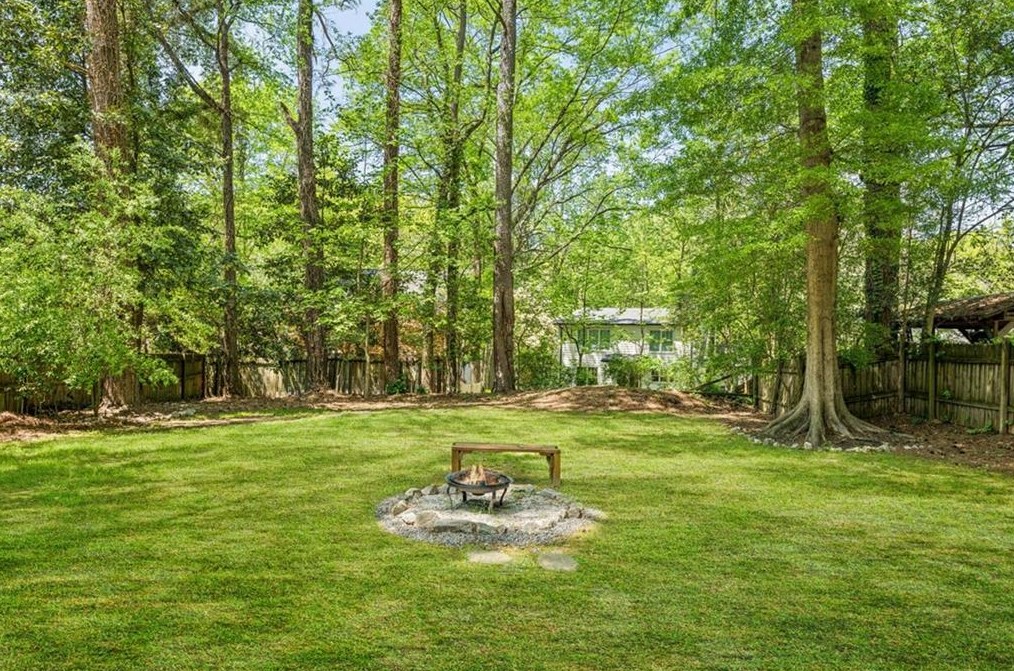 1322 Scott Blvd, Decatur GA  30030-1419 exterior