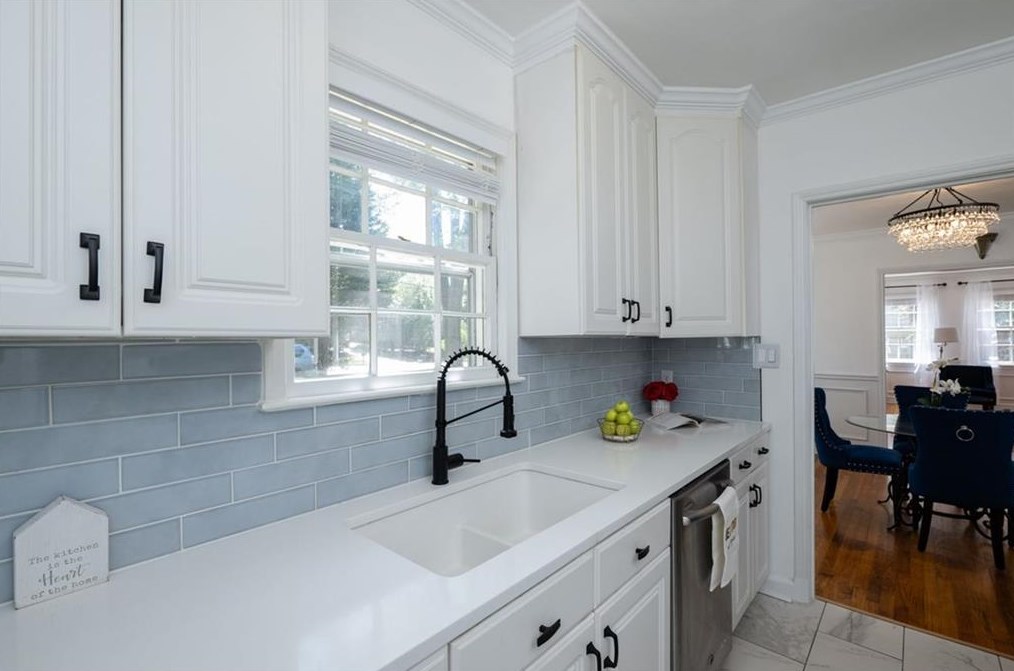 1322 Scott Blvd, Decatur GA  30030-1419 exterior