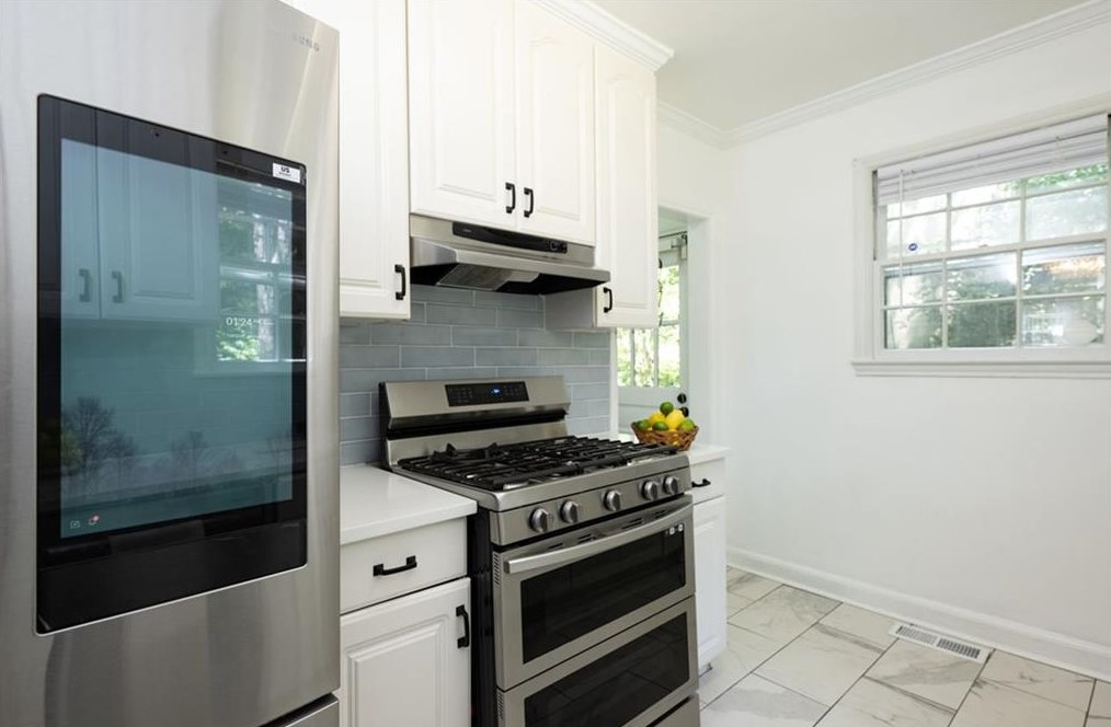 1322 Scott Blvd, Decatur GA  30030-1419 exterior